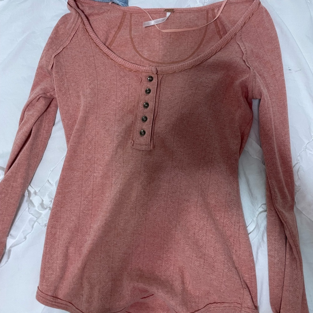 Free people peach long sleeve size small